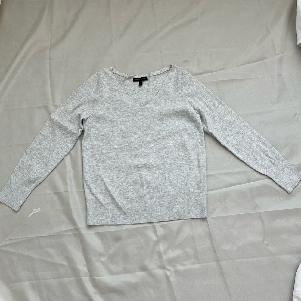 Banana republic blouse never worn without tags